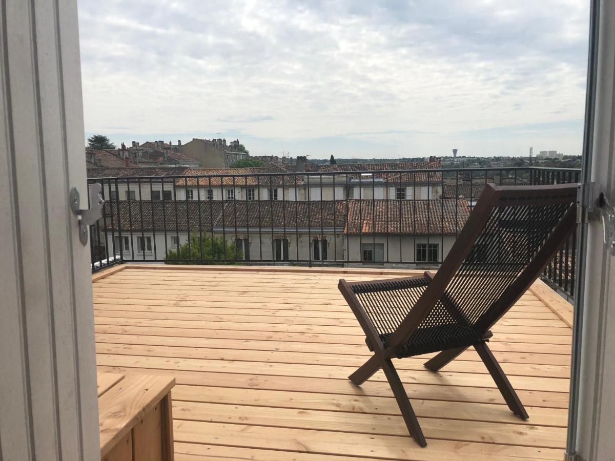 Beautifully Renovated Rooms On Place New York Angouleme Luaran gambar