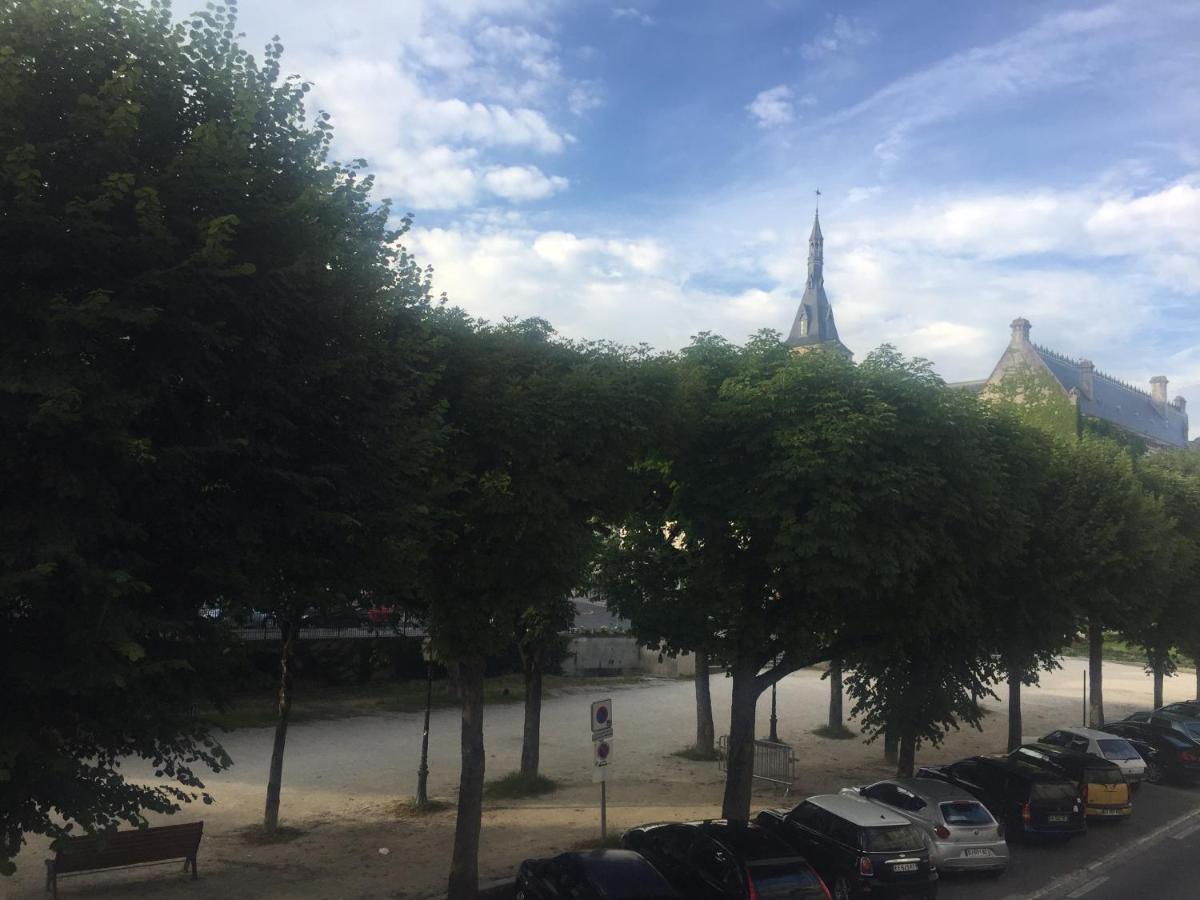 Beautifully Renovated Rooms On Place New York Angouleme Luaran gambar