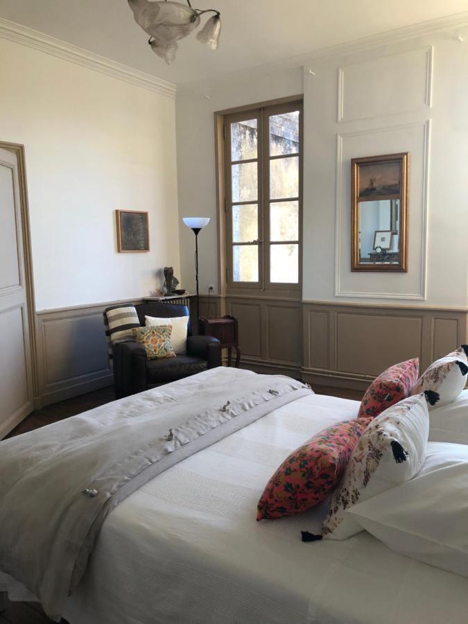 Beautifully Renovated Rooms On Place New York Angouleme Luaran gambar